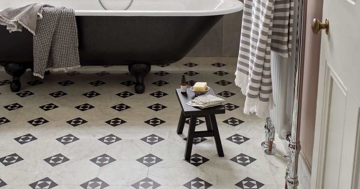 Octagon Key Rayne | DC477 | Elegant Victorian-inspired floor